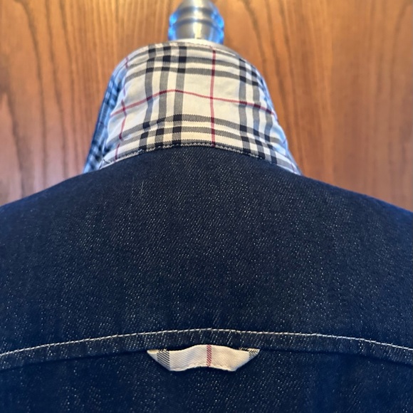 Vintage Burberry cropped Jean jacket in good used condition size US 8 - Picture 6 of 10